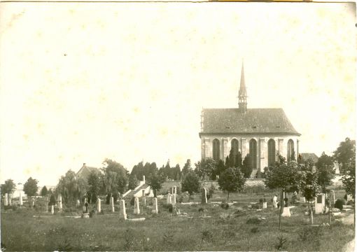 kostel sv. jiří a hřbitov