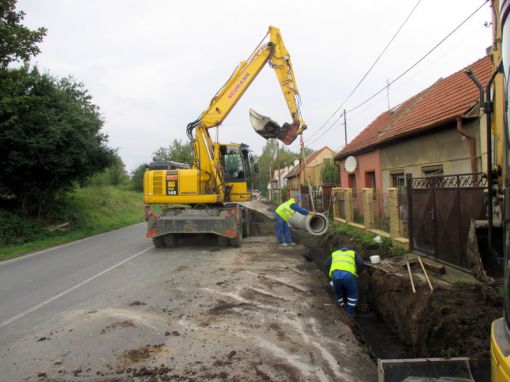 výstavba dešťové kanalizace N.Uhy